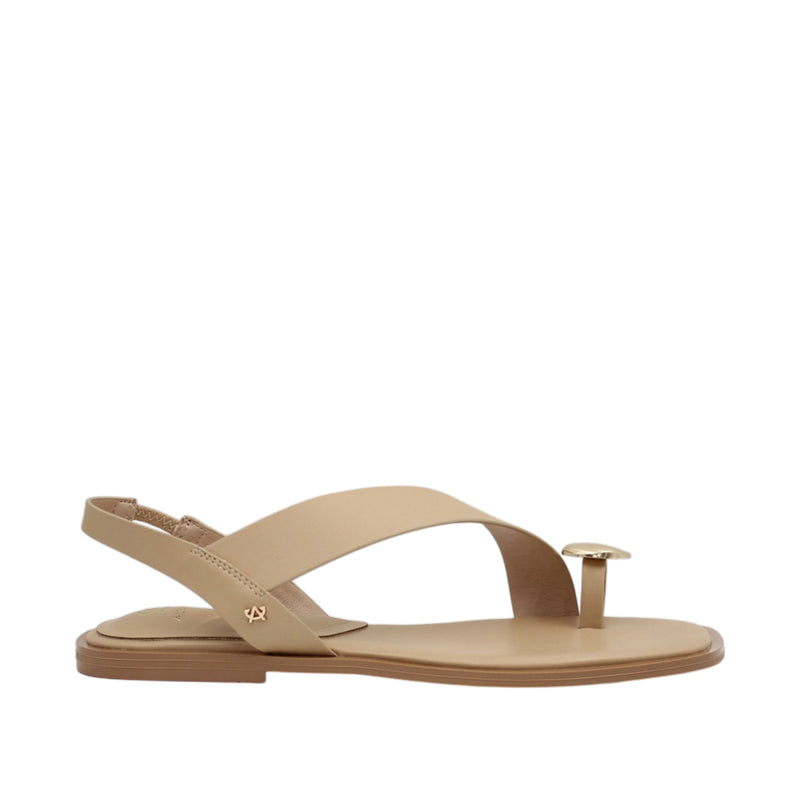 Sandalias flats Gisele para mujer color arena