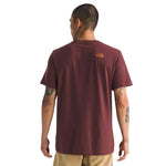Camiseta Mtn para hombre color vino